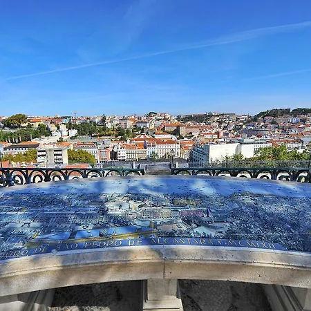 Апартаменты Vintage & In Bairro Alto *