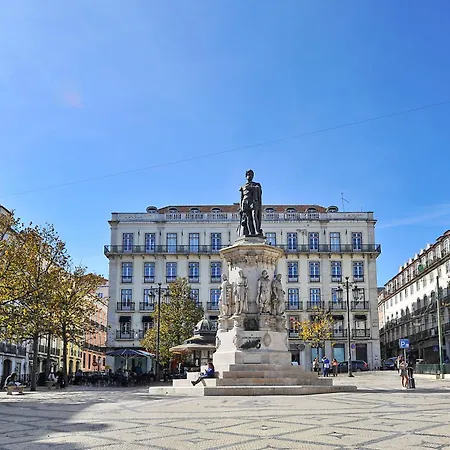 Vintage & In Bairro Alto Лиссабон