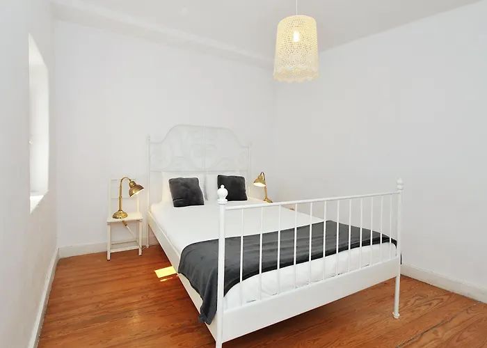 Vintage & In Bairro Alto Διαμέρισμα